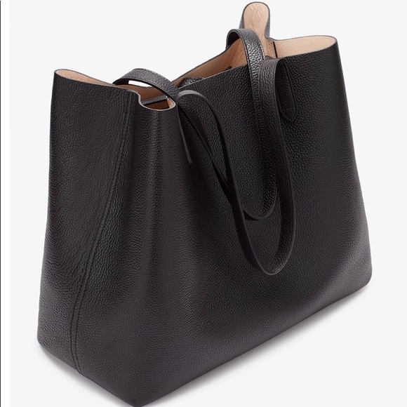 Cuyana Handbags - Cuyana Classic Structured Tote